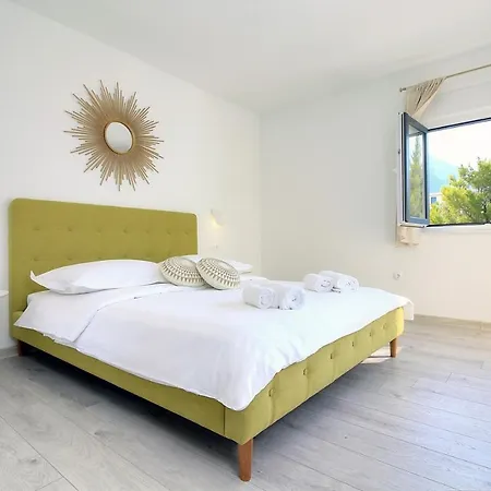 Ctma231/ Modern Decorated With Private Pool Villa Makarska